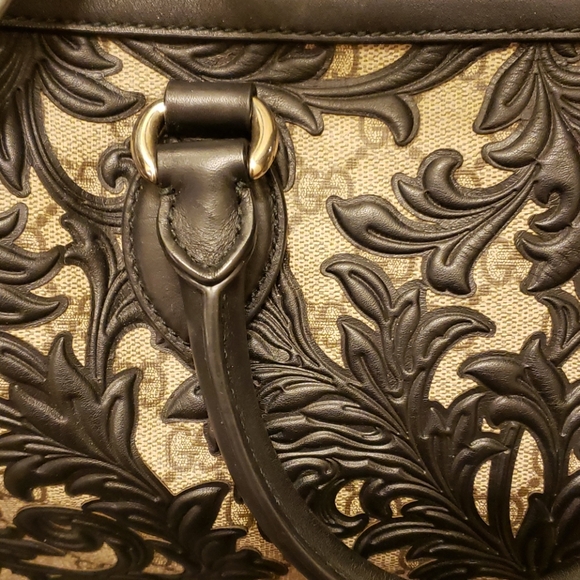 Gucci Handbag - Picture 2 of 4